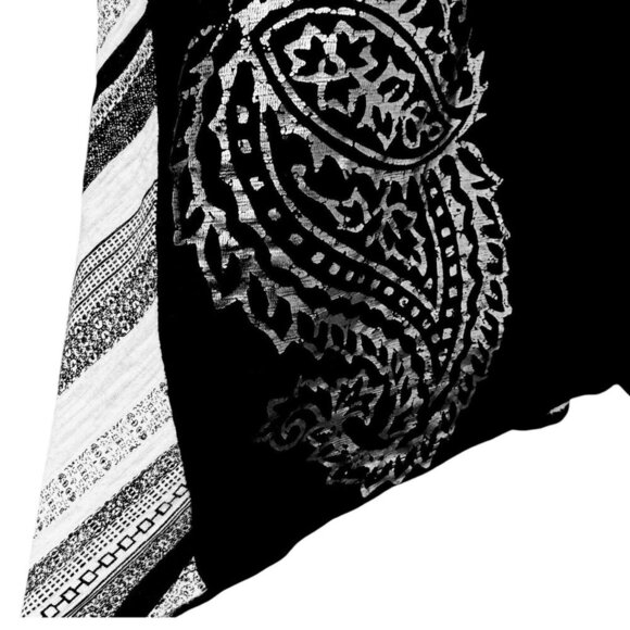 CHICO'S Zenergy Tee Medium (Chicos1) Womens Top Black Graphic Print Cotton Modal - Picture 8 of 9